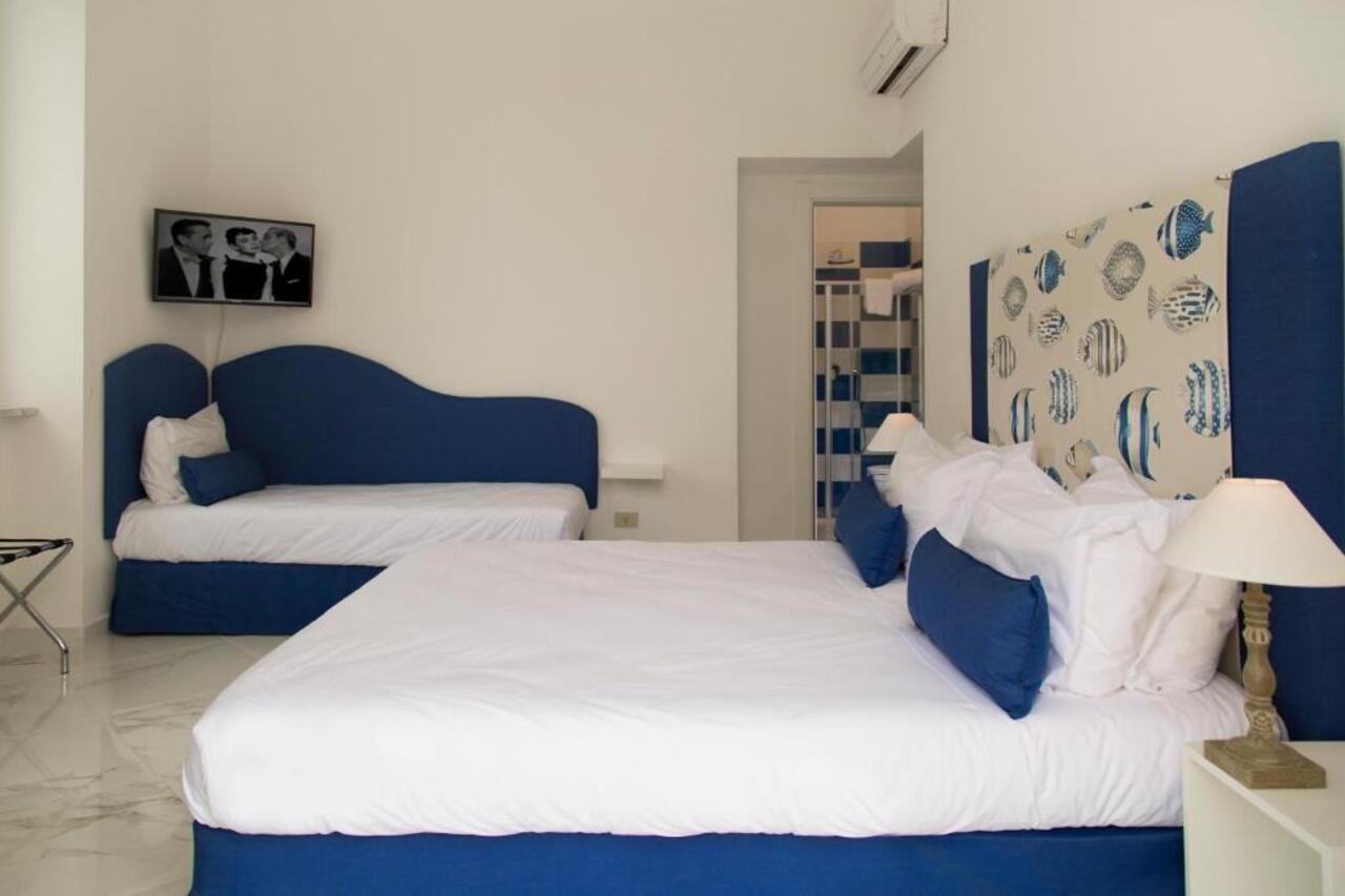 Hotel Crawford Sant'Agnello Buitenkant foto