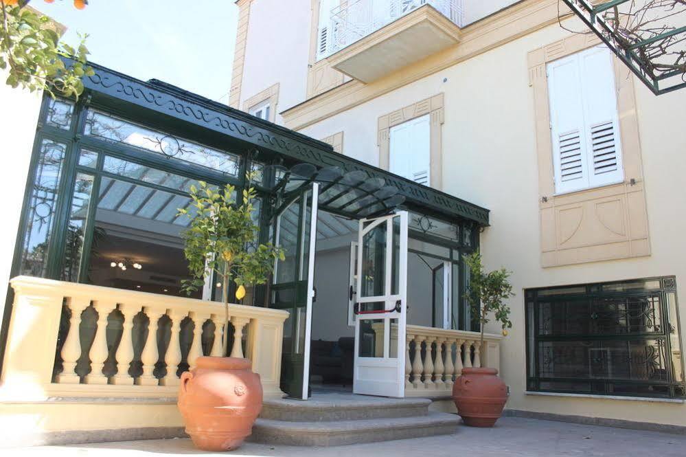 Hotel Crawford Sant'Agnello Buitenkant foto